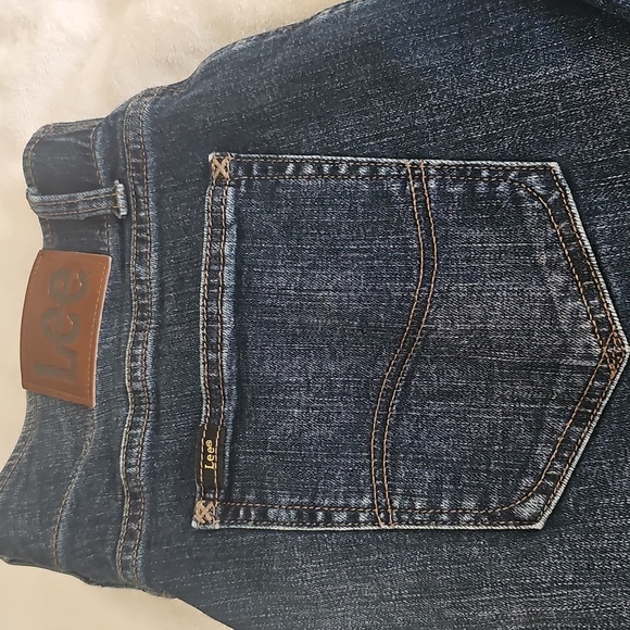 Lee Men's Extreme Motion MVP Slim Fit Tapered Leg 33" X 30" Blue - Picture 2 of 11